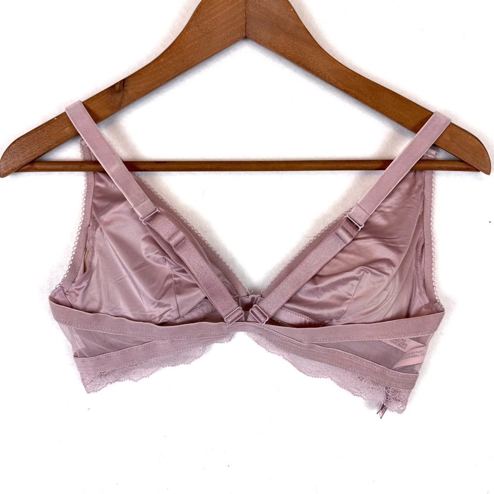 Victoria's Secret Soft Pink Lace Velvet Bralette - Picture 8 of 10